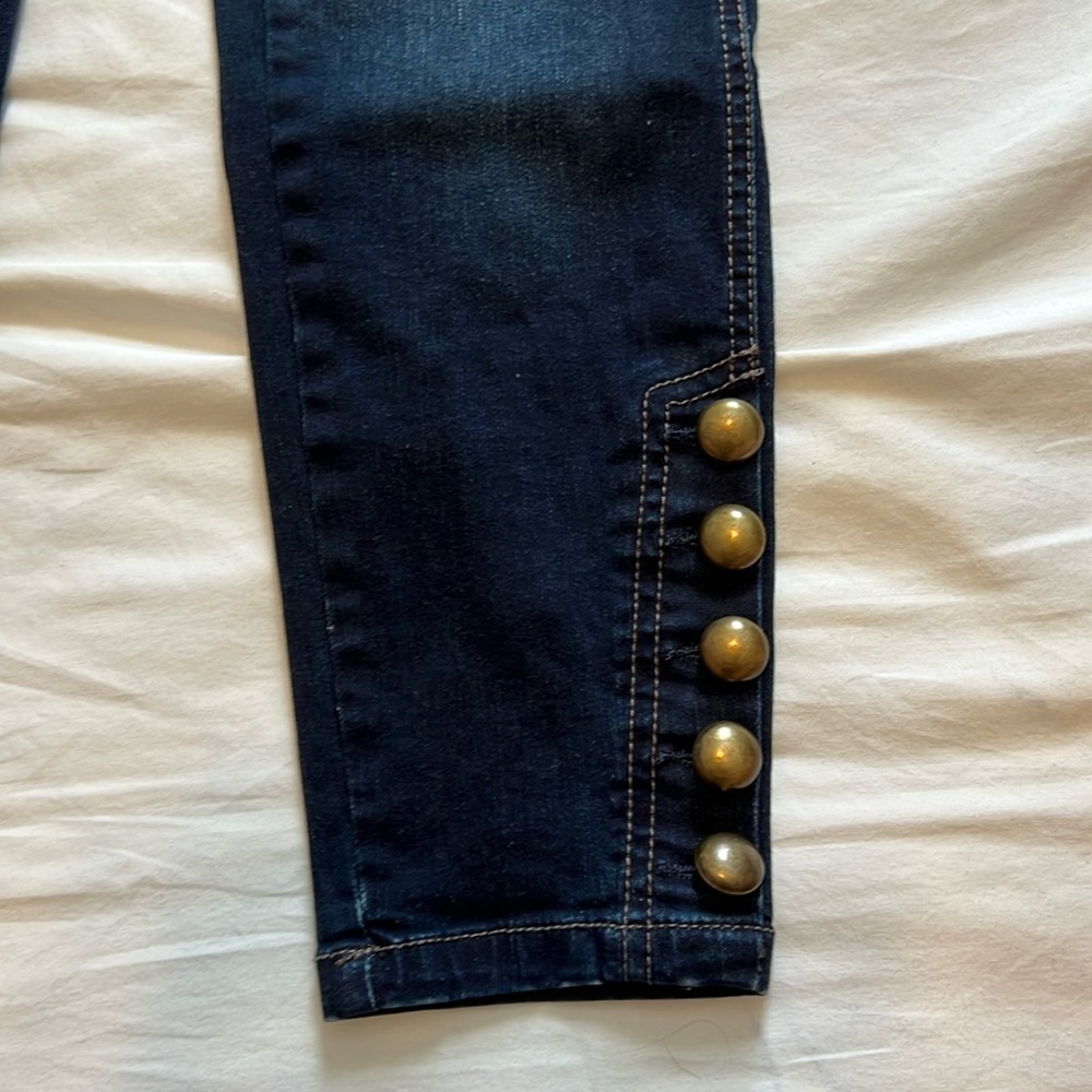 New York & Co. button detail cropped jeans